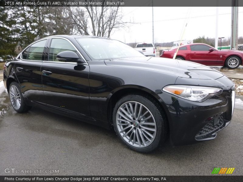 Vulcano Black Metallic / Black/Tan 2018 Alfa Romeo Giulia Ti AWD