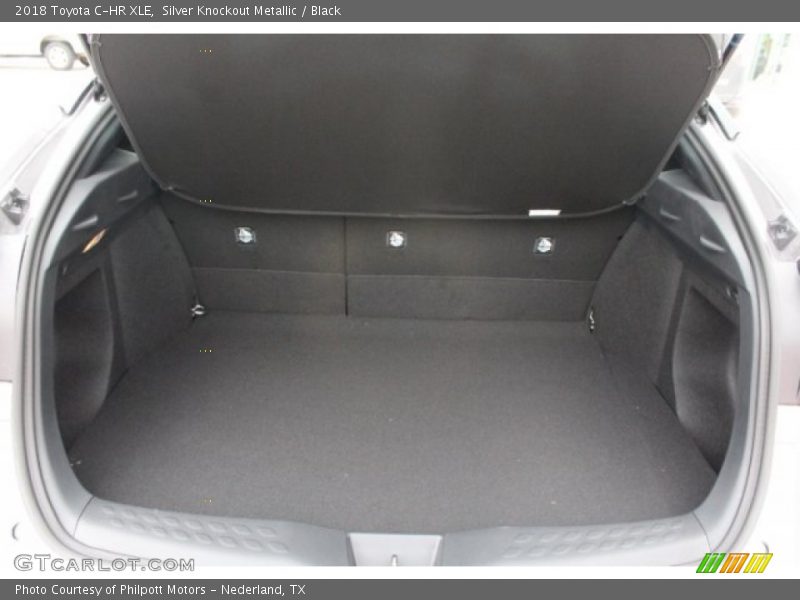 Silver Knockout Metallic / Black 2018 Toyota C-HR XLE