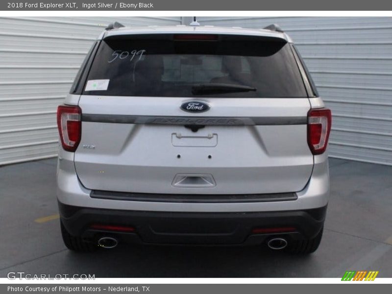 Ingot Silver / Ebony Black 2018 Ford Explorer XLT