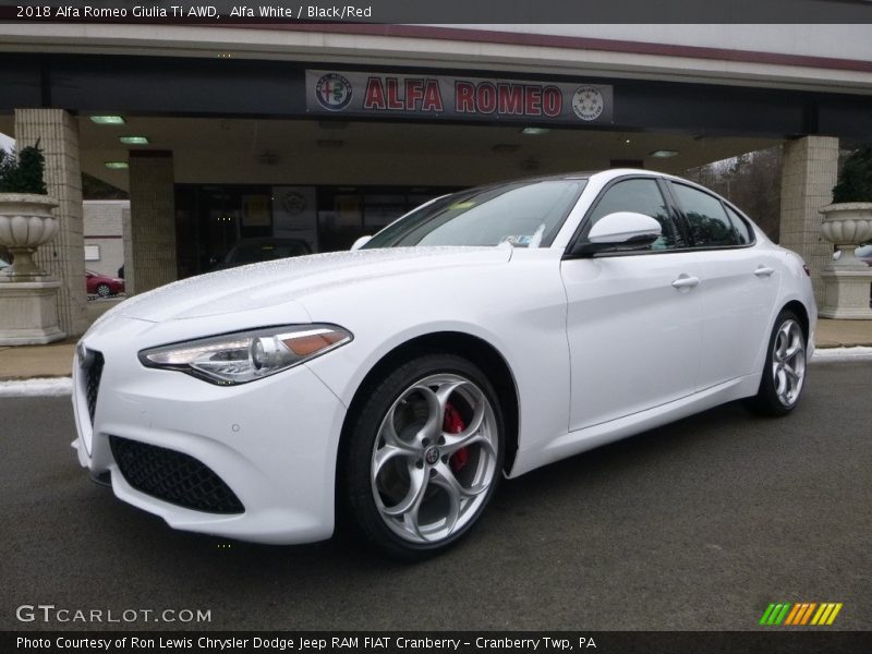 Front 3/4 View of 2018 Giulia Ti AWD