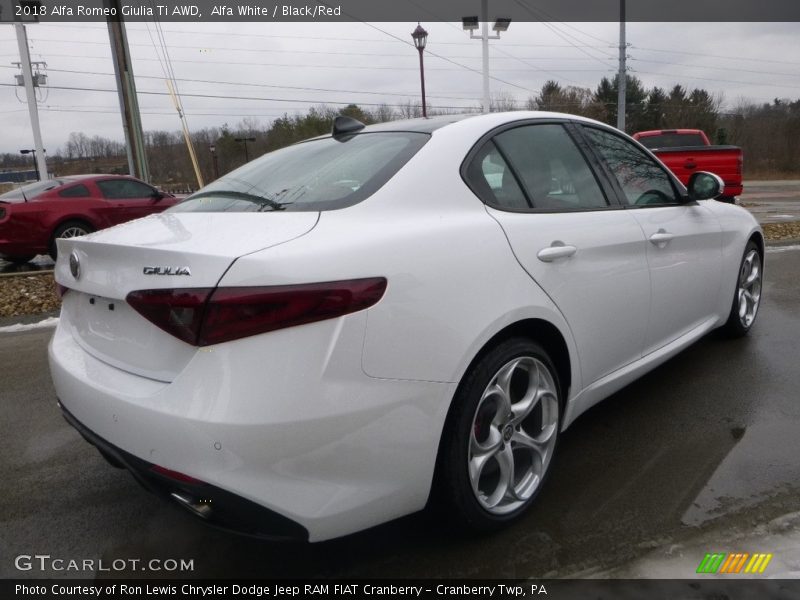 Alfa White / Black/Red 2018 Alfa Romeo Giulia Ti AWD