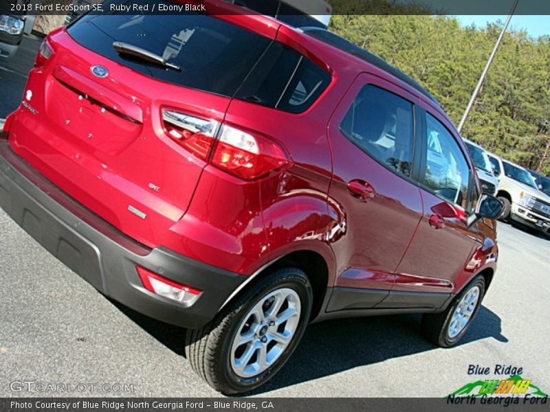 Ruby Red / Ebony Black 2018 Ford EcoSport SE
