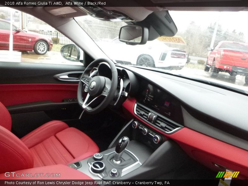Alfa White / Black/Red 2018 Alfa Romeo Giulia Ti AWD