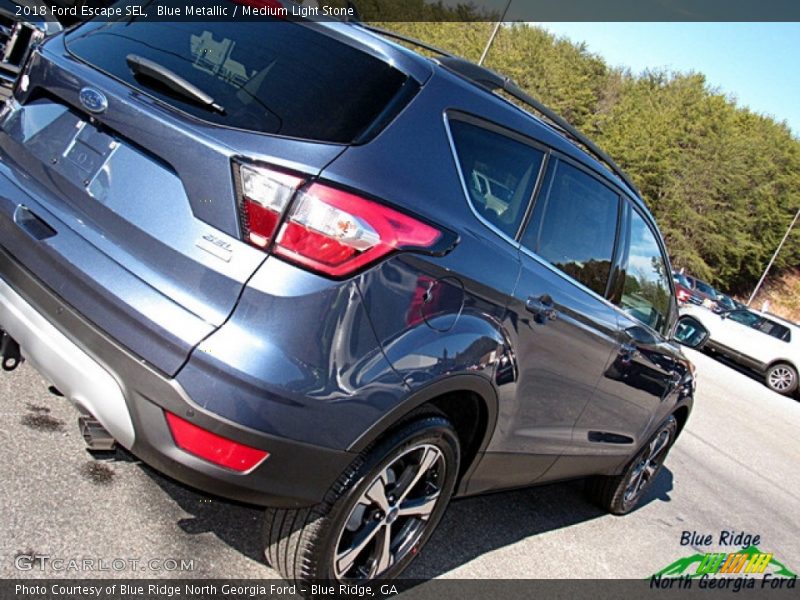 Blue Metallic / Medium Light Stone 2018 Ford Escape SEL