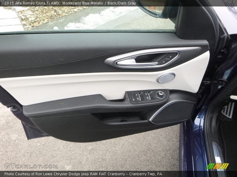 Montecarlo Blue Metallic / Black/Dark Gray 2018 Alfa Romeo Giulia Ti AWD