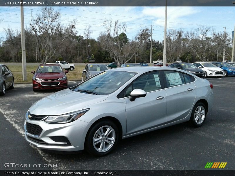 Silver Ice Metallic / Jet Black 2018 Chevrolet Cruze LT