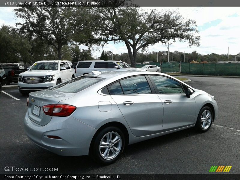 Silver Ice Metallic / Jet Black 2018 Chevrolet Cruze LT