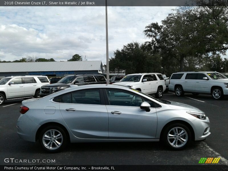 Silver Ice Metallic / Jet Black 2018 Chevrolet Cruze LT