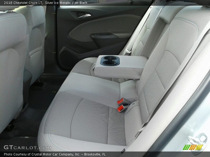 Silver Ice Metallic / Jet Black 2018 Chevrolet Cruze LT