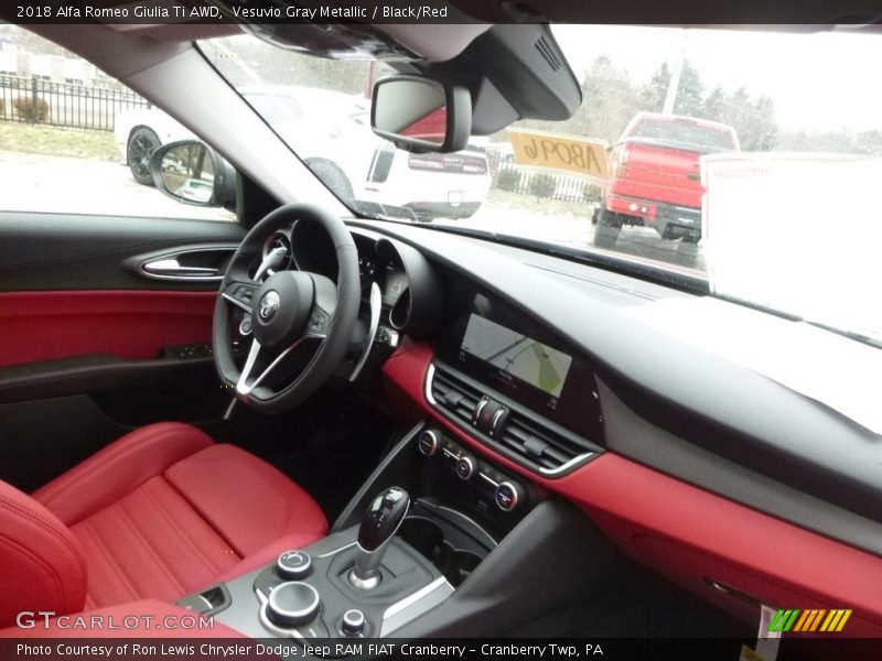 Vesuvio Gray Metallic / Black/Red 2018 Alfa Romeo Giulia Ti AWD