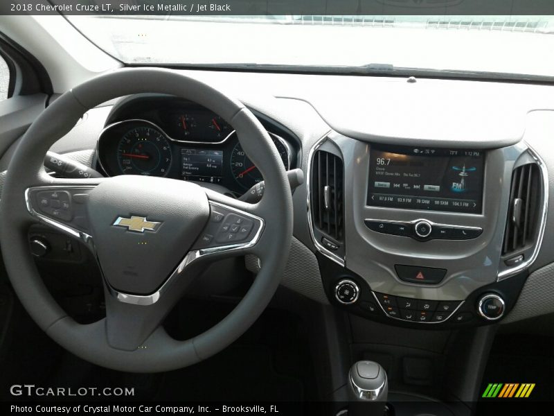 Silver Ice Metallic / Jet Black 2018 Chevrolet Cruze LT