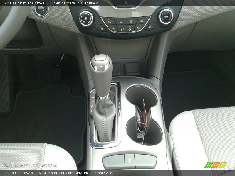 Silver Ice Metallic / Jet Black 2018 Chevrolet Cruze LT