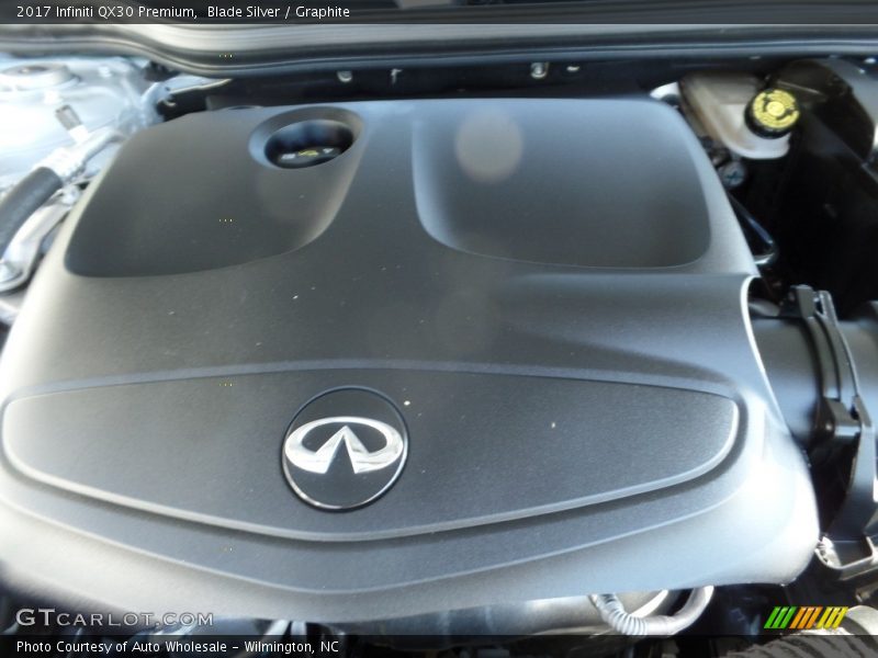 Blade Silver / Graphite 2017 Infiniti QX30 Premium