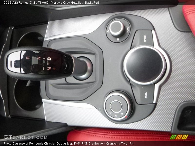 Vesuvio Gray Metallic / Black/Red 2018 Alfa Romeo Giulia Ti AWD