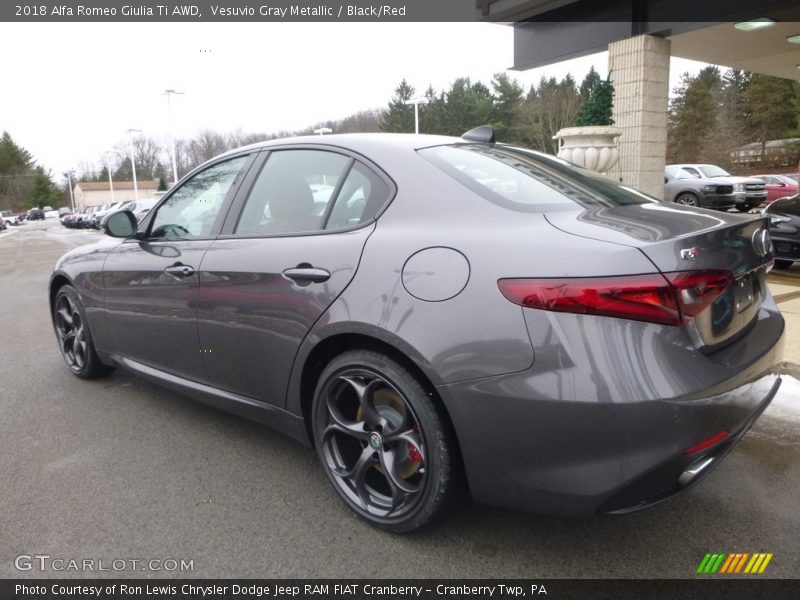 Vesuvio Gray Metallic / Black/Red 2018 Alfa Romeo Giulia Ti AWD