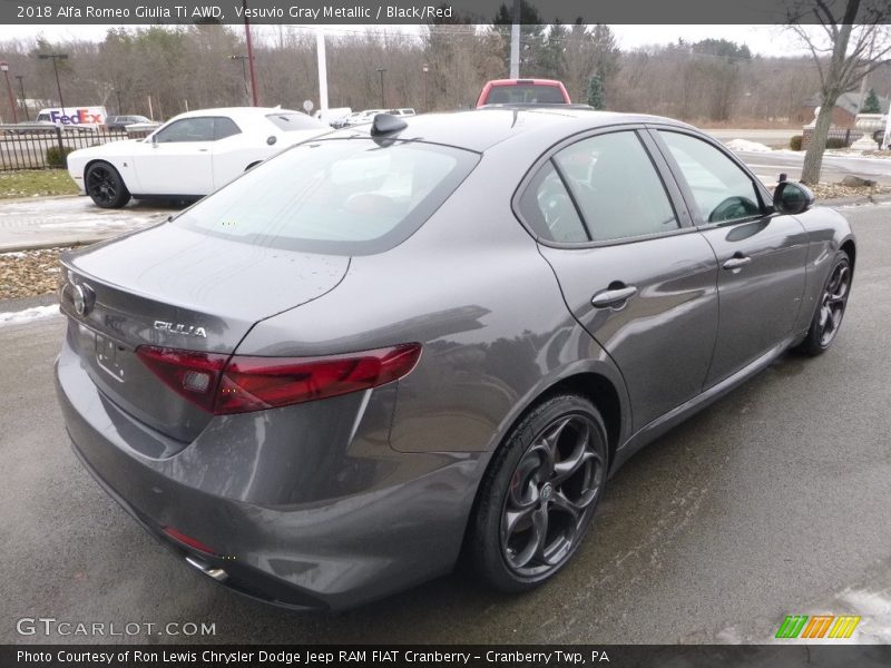 Vesuvio Gray Metallic / Black/Red 2018 Alfa Romeo Giulia Ti AWD