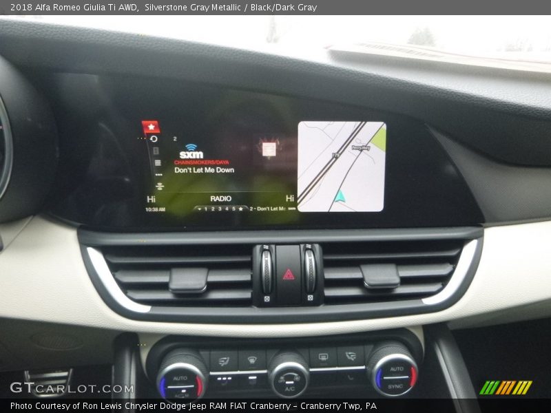 Silverstone Gray Metallic / Black/Dark Gray 2018 Alfa Romeo Giulia Ti AWD
