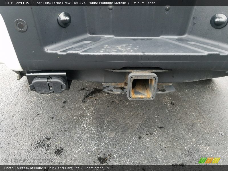 White Platinum Metallic / Platinum Pecan 2016 Ford F350 Super Duty Lariat Crew Cab 4x4