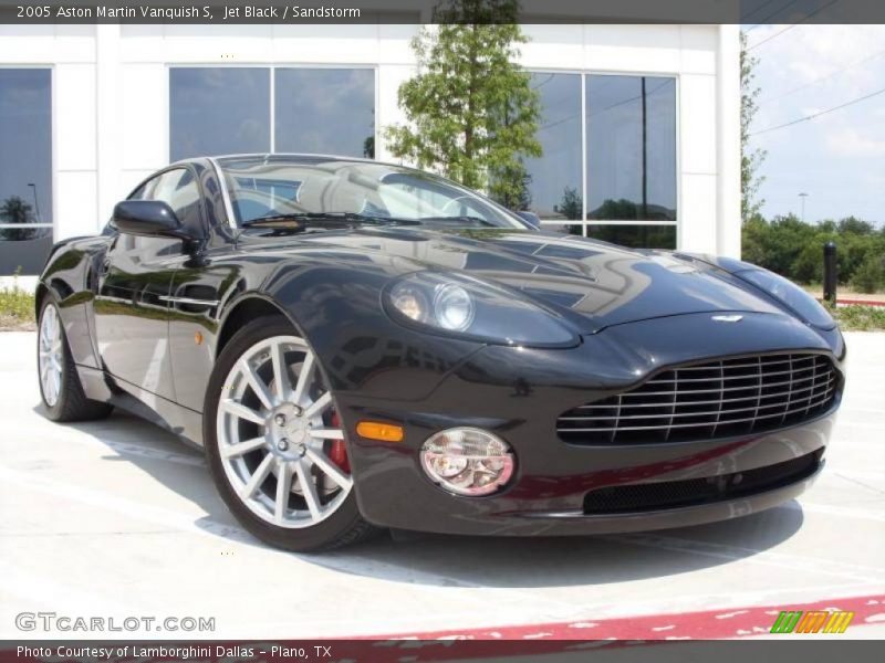 Jet Black / Sandstorm 2005 Aston Martin Vanquish S