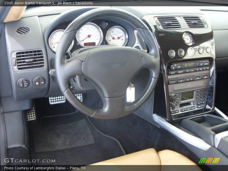 Jet Black / Sandstorm 2005 Aston Martin Vanquish S