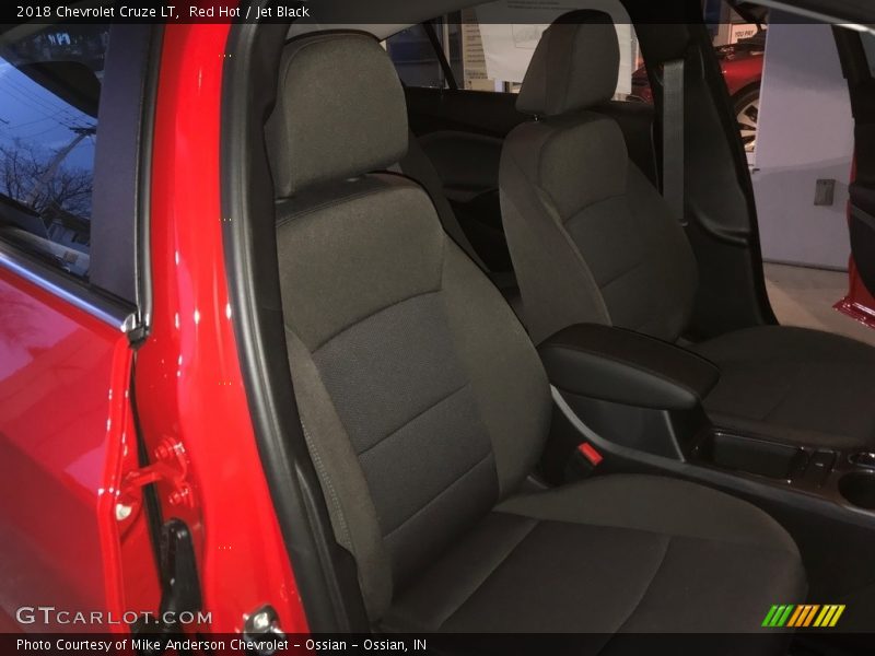 Red Hot / Jet Black 2018 Chevrolet Cruze LT