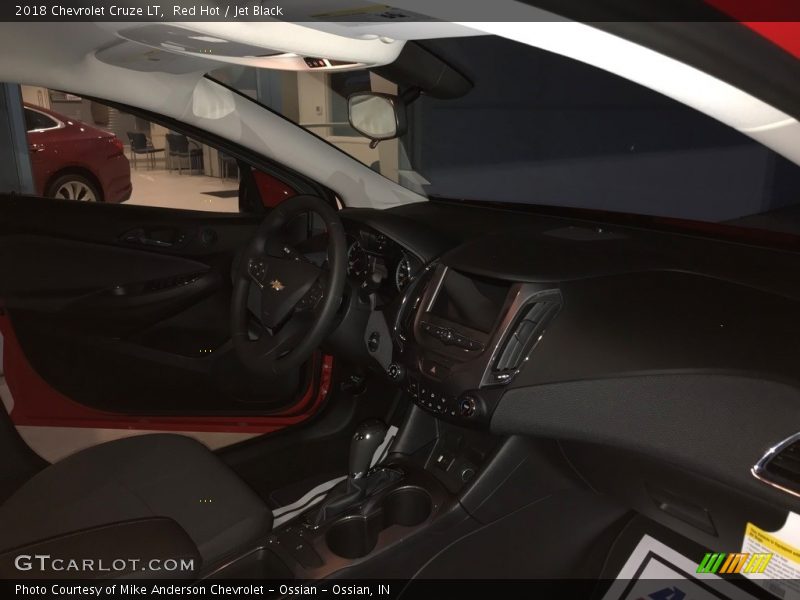 Red Hot / Jet Black 2018 Chevrolet Cruze LT