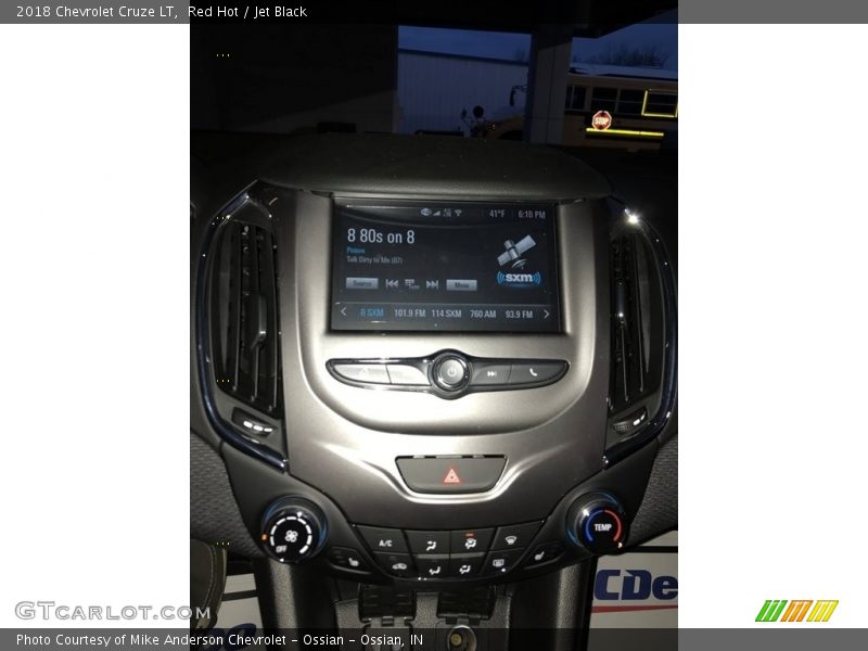 Red Hot / Jet Black 2018 Chevrolet Cruze LT