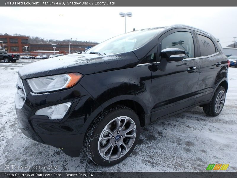 Front 3/4 View of 2018 EcoSport Titanium 4WD