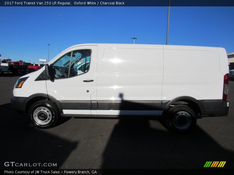 Oxford White / Charcoal Black 2017 Ford Transit Van 250 LR Regular