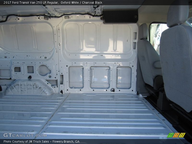 Oxford White / Charcoal Black 2017 Ford Transit Van 250 LR Regular