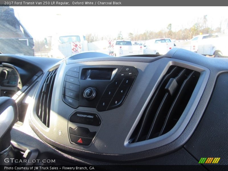 Oxford White / Charcoal Black 2017 Ford Transit Van 250 LR Regular