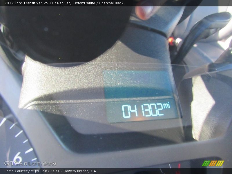 Oxford White / Charcoal Black 2017 Ford Transit Van 250 LR Regular