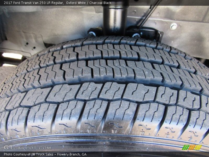 Oxford White / Charcoal Black 2017 Ford Transit Van 250 LR Regular
