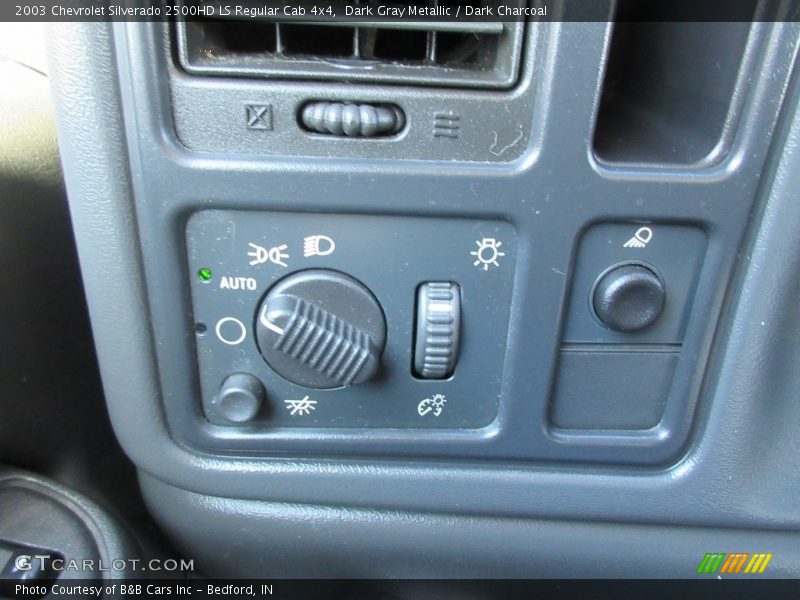 Dark Gray Metallic / Dark Charcoal 2003 Chevrolet Silverado 2500HD LS Regular Cab 4x4