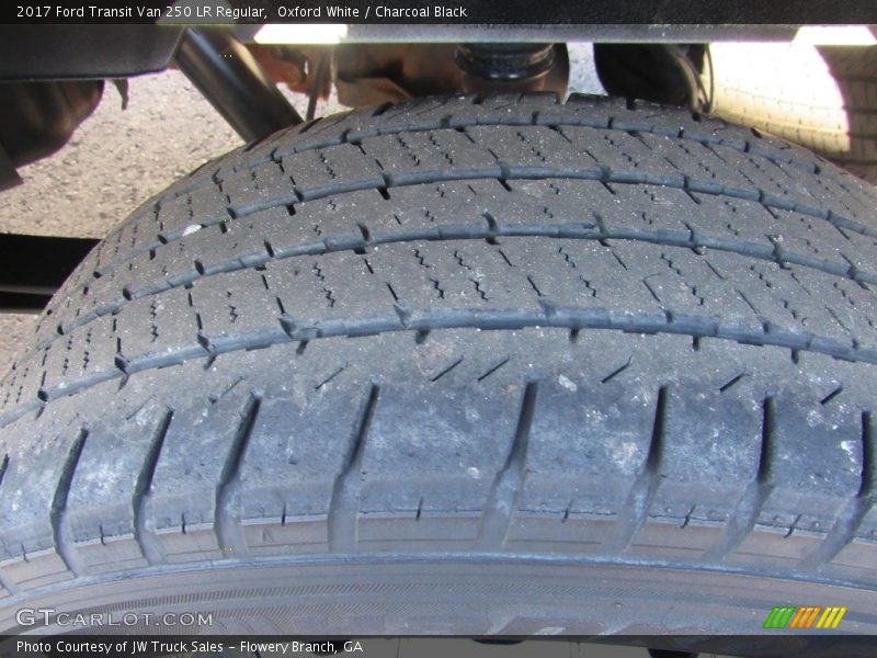Oxford White / Charcoal Black 2017 Ford Transit Van 250 LR Regular