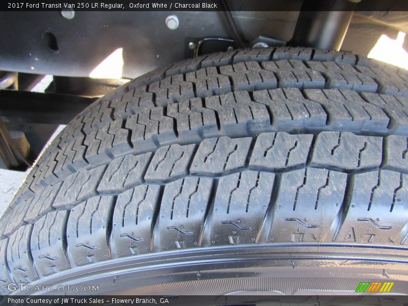 Oxford White / Charcoal Black 2017 Ford Transit Van 250 LR Regular
