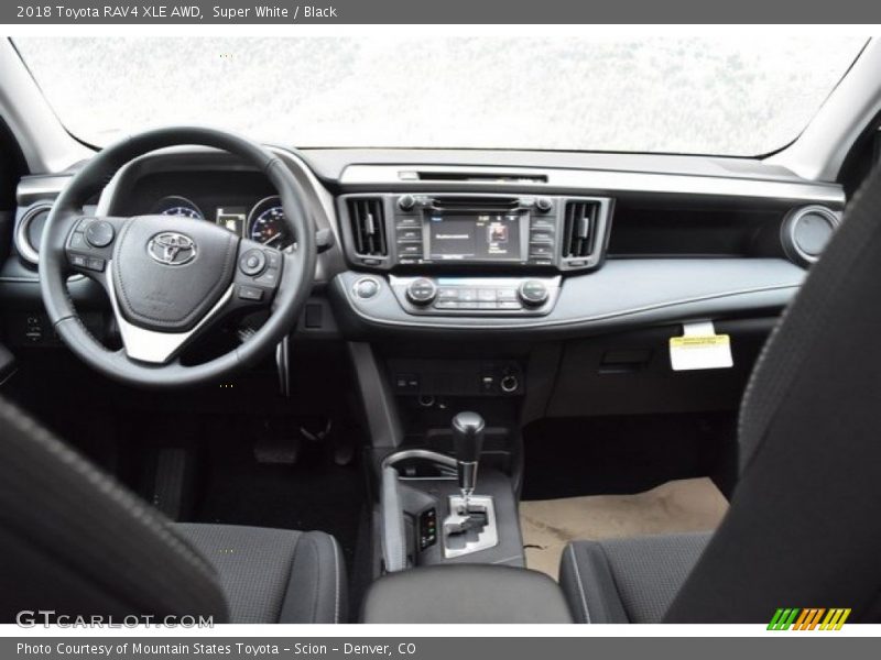 Super White / Black 2018 Toyota RAV4 XLE AWD