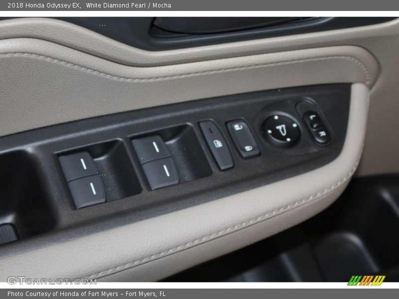 White Diamond Pearl / Mocha 2018 Honda Odyssey EX