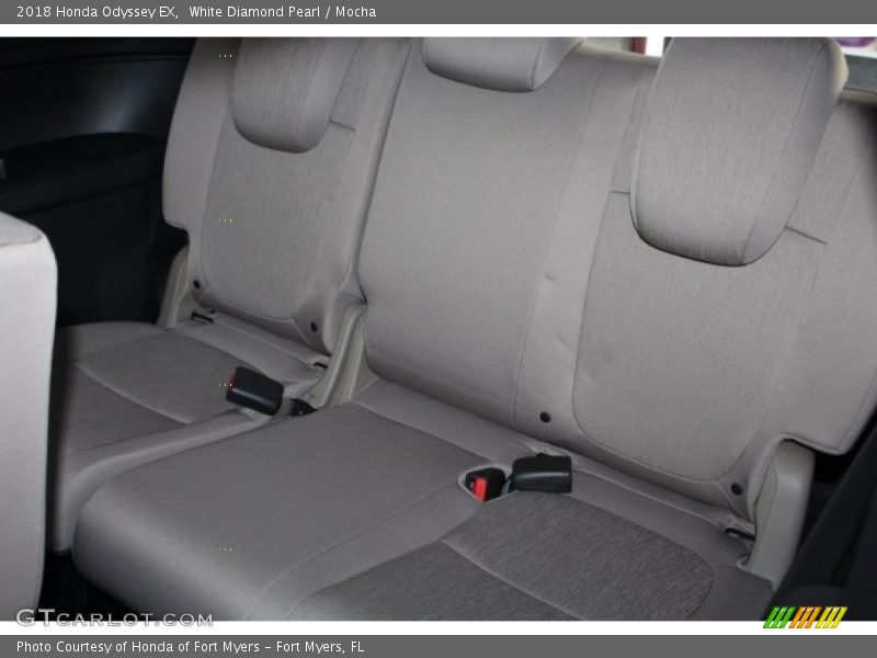 White Diamond Pearl / Mocha 2018 Honda Odyssey EX
