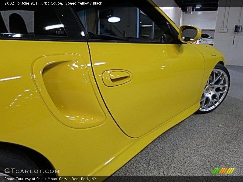 Speed Yellow / Black 2002 Porsche 911 Turbo Coupe