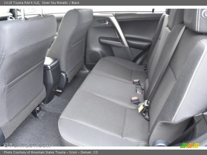 Silver Sky Metallic / Black 2018 Toyota RAV4 XLE