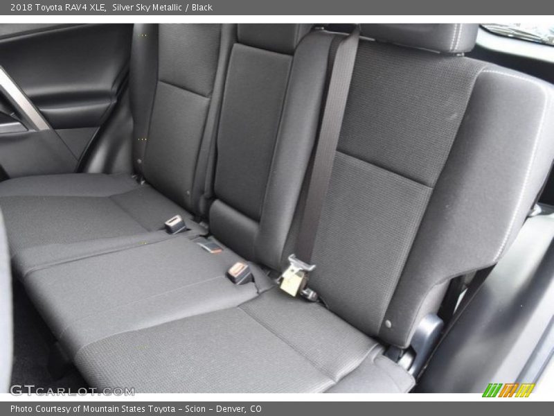 Silver Sky Metallic / Black 2018 Toyota RAV4 XLE