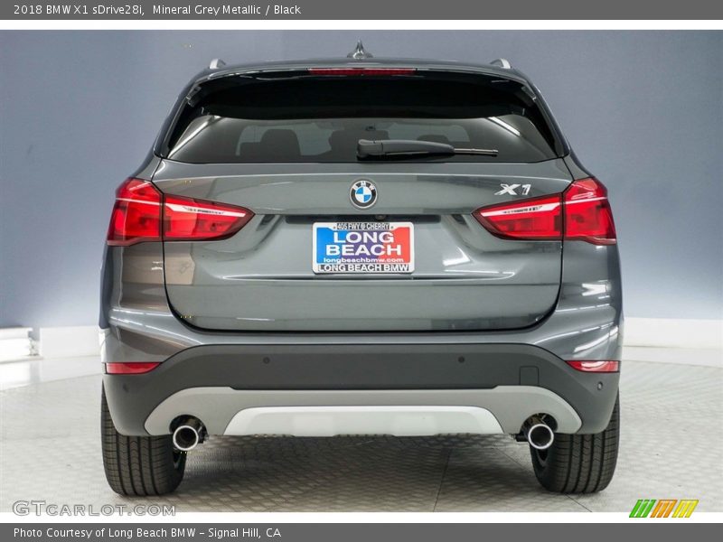 Mineral Grey Metallic / Black 2018 BMW X1 sDrive28i