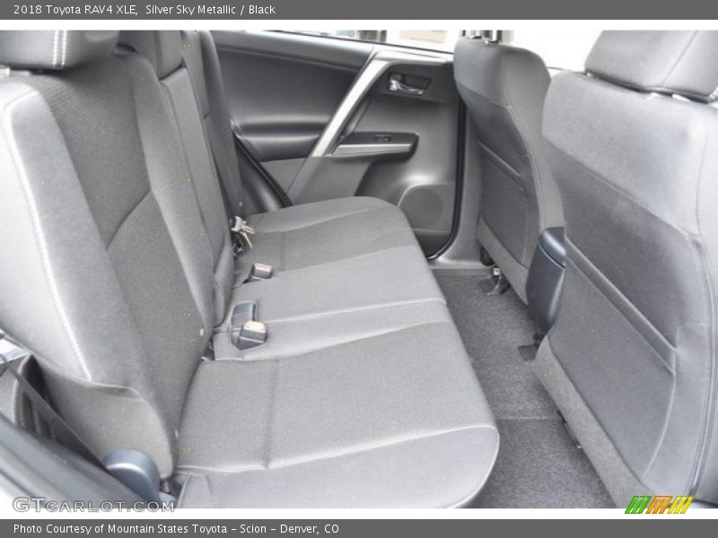 Silver Sky Metallic / Black 2018 Toyota RAV4 XLE
