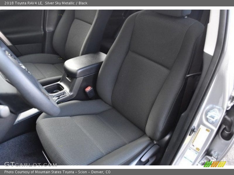 Silver Sky Metallic / Black 2018 Toyota RAV4 LE