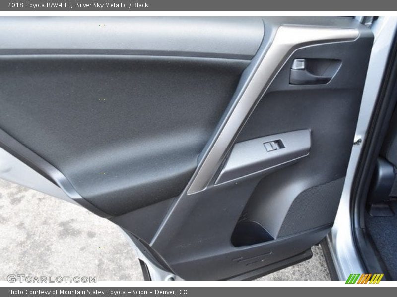 Silver Sky Metallic / Black 2018 Toyota RAV4 LE