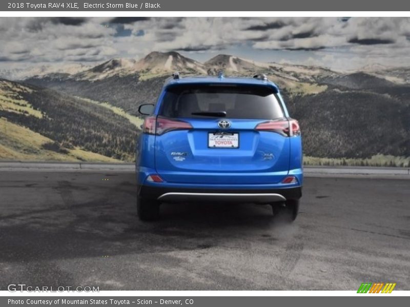 Electric Storm Blue / Black 2018 Toyota RAV4 XLE