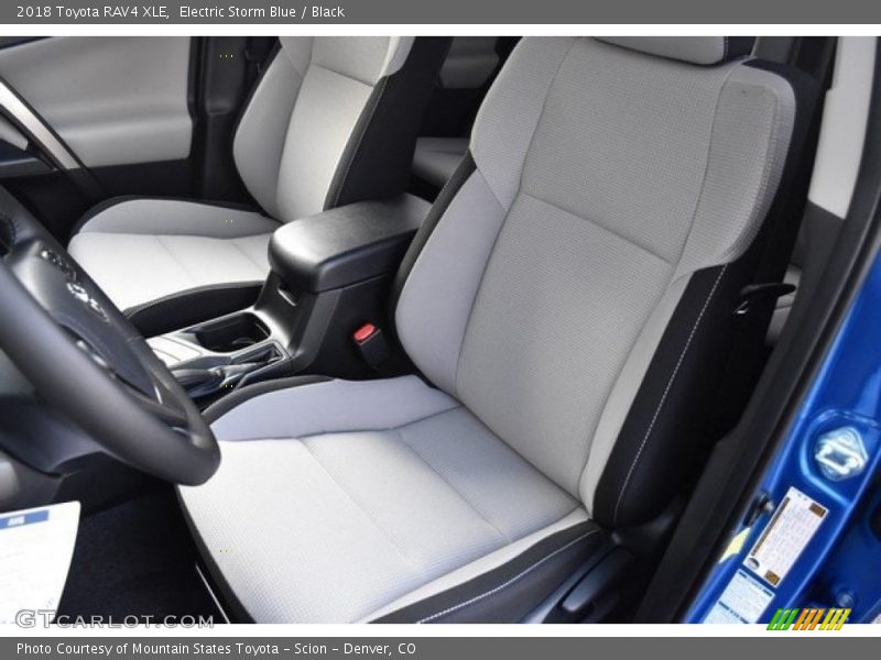 Electric Storm Blue / Black 2018 Toyota RAV4 XLE
