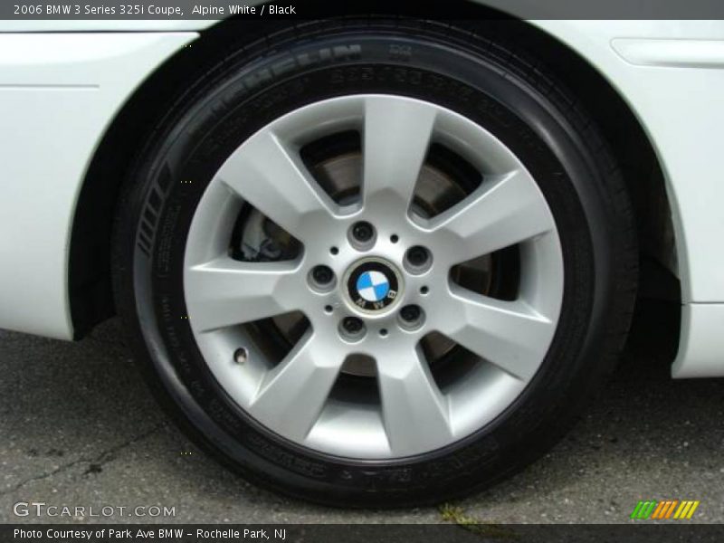 Alpine White / Black 2006 BMW 3 Series 325i Coupe