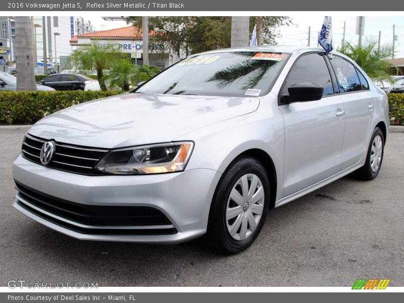 Reflex Silver Metallic / Titan Black 2016 Volkswagen Jetta S